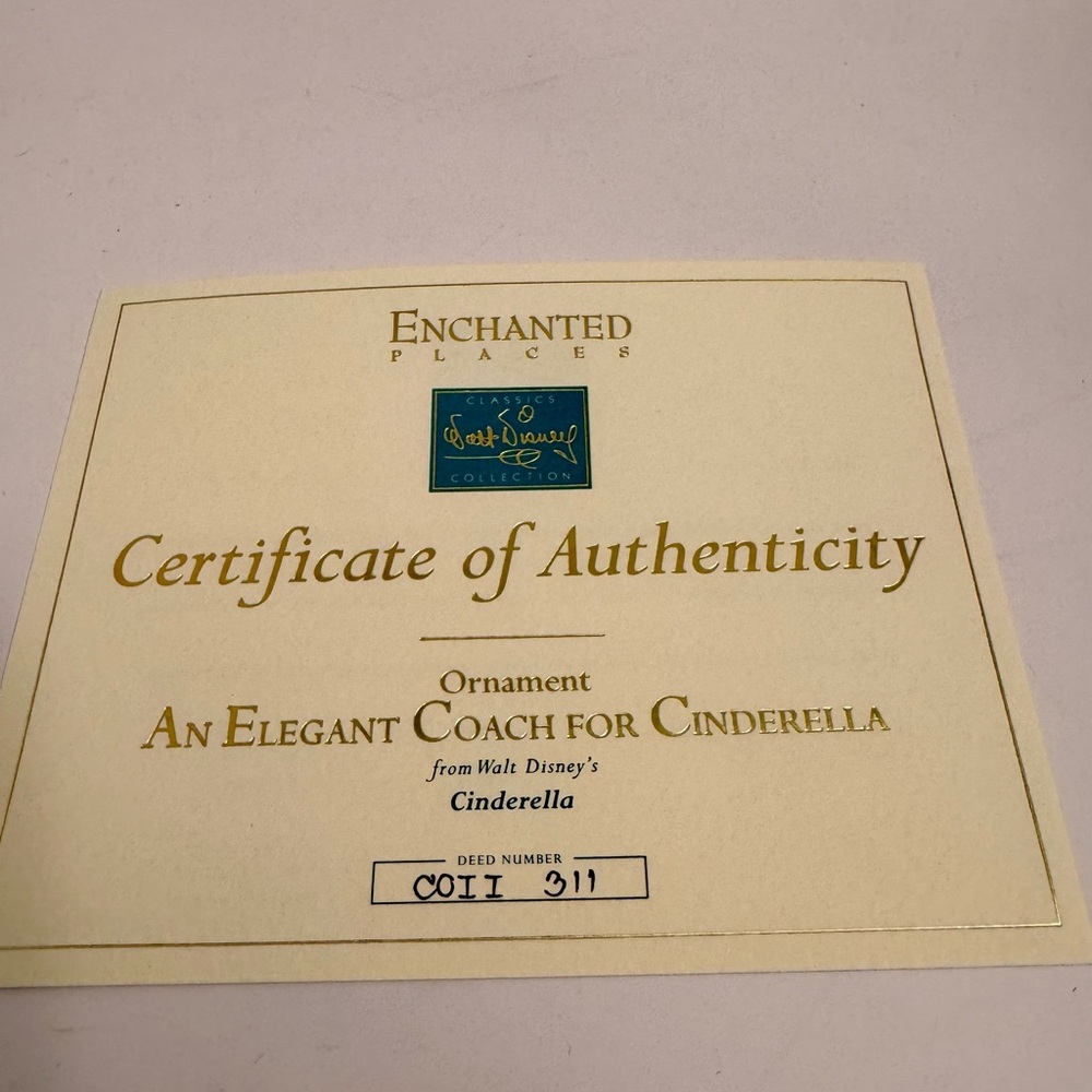WDCC Enchanted Places “An Elegant Coach for Cinderella” Ornament - Picture 11 of 13